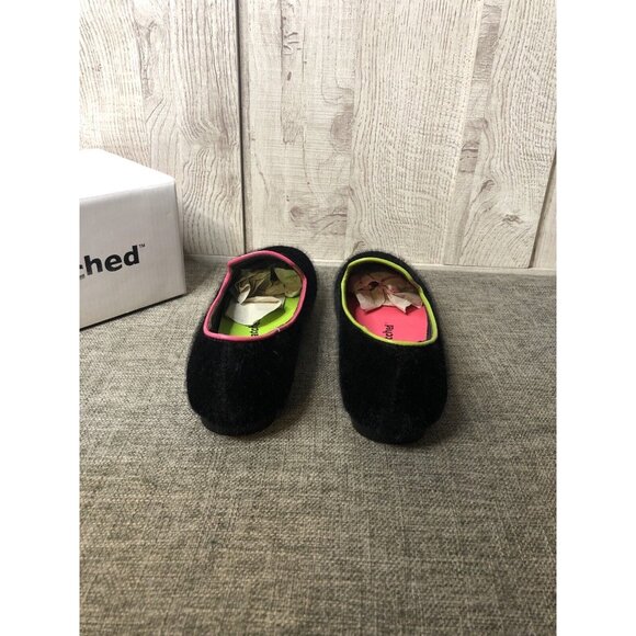 Little Miss Matched Womens Shoes Size 6 Flats Black Fuzzy Fabric - Picture 3 of 8